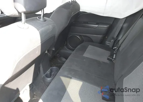 2016 Jeep Patriot Latitude z USA, uszkodzony, nr VIN 1C4NJRFB0GD696880